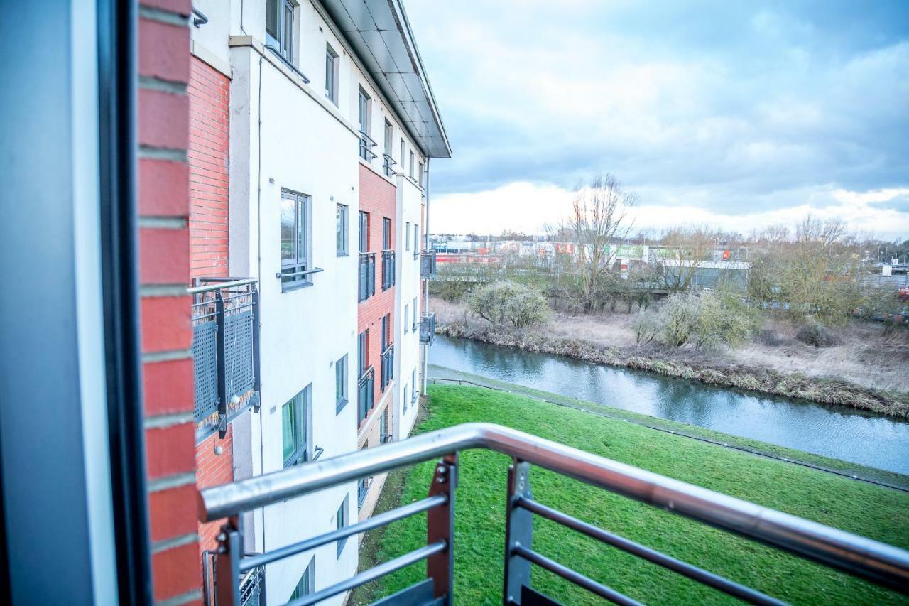 Luxuriant Apartments Northampton Zewnętrze zdjęcie